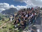 La Messa di oggi in cima al Castellazzo, a 2333 metri di quota sul mare, a un'ora a piedi dal passo Rolle (Trento)