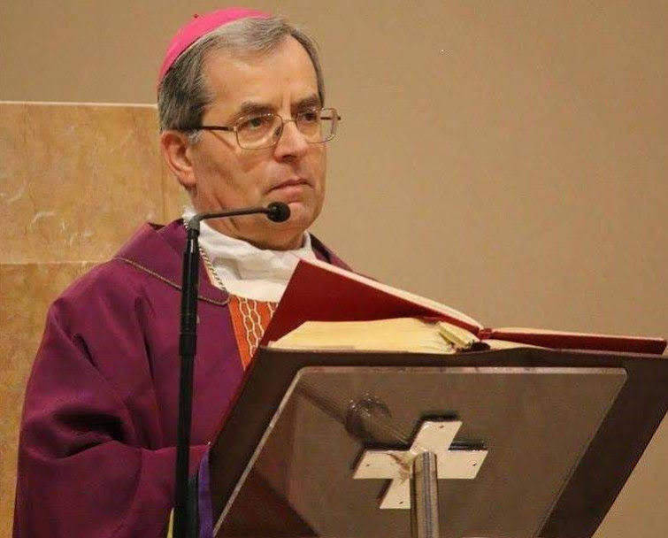 Dal 18 maggio torna la celebrazione delle Messe. Una lettera del vescovo Douglas alla comunità diocesana: "Ora possiamo celebrare"