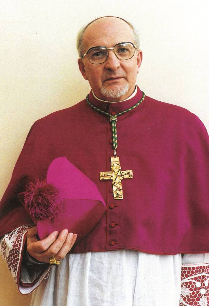 Mons. Lino Garavaglia insieme al vescovo Douglas