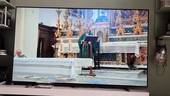 Il vescovo Douglas mentre celebra la Messa, oggi 11 febbraio, a chiesa di San Domenico. Foto di Pier Giorgio Marini dalla diretta Facebook del Corriere Cesenate