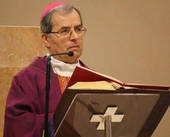 Nella foto il vescovo Douglas Regattieri