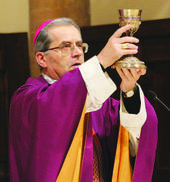 il vescovo Douglas Regattieri è a Cesena-Sarsina dal 12 dicembre 2010