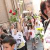 Bimbi del Sacro Cuore portano i fiori alla Madonna del Duomo - Foto Sandra e Urbano (04)