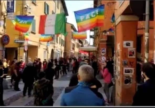 Coronavirus e le manifestazioni del 25 aprile. Un lettore manifesta tutte le perplessità per quanto accaduto a Bologna