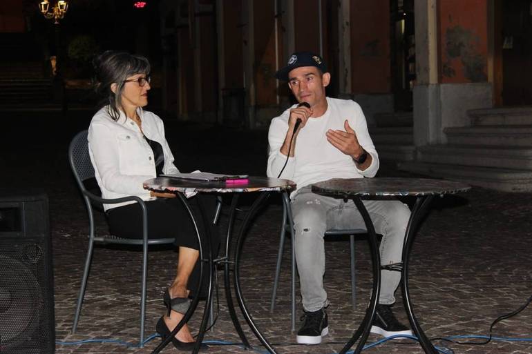Mariaelena Forti intervista Matteo Signani (foto: Lovacca)