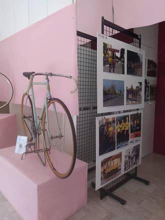 Bici e foto storiche della Fiumicinese in mostra a Savignano