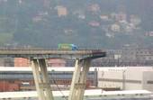 Il crollo del ponte Morandi, lo scorso anno a Genova. Foto d'archivio agensir.it
