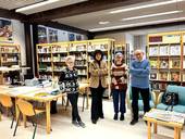 L'assessora Serena Zavalloni (seconda da sinsitra) con i bibliotecari Maria Cristina Collini, Francesca Rossi e Vincenzo Franciosi