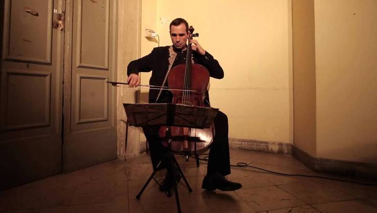 Nella foto, il musicista Sebastiano Severi