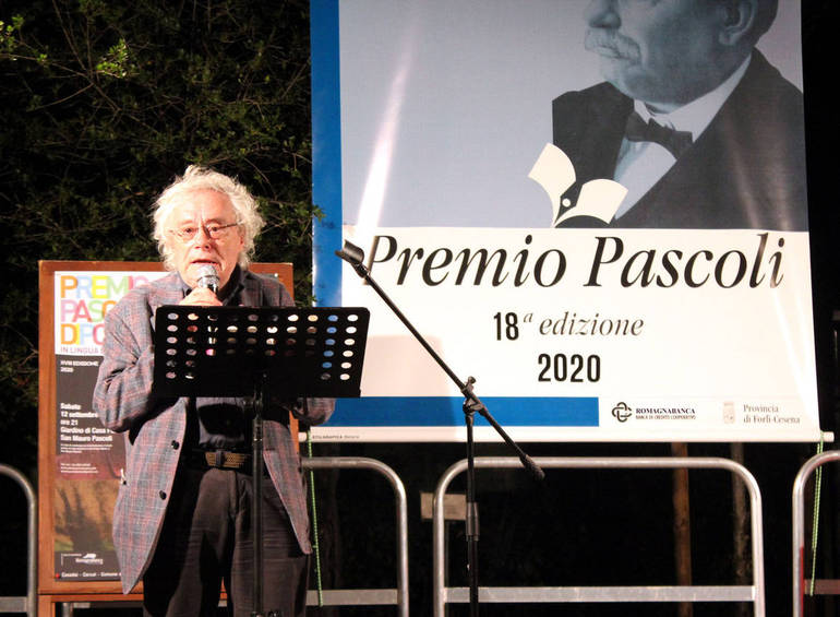 Nella foto Maurizio Cucchi vincitore dell'edizione scorsa del Premio Pascoli (sezione lingua)