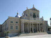 Santuario San Gabriele dell'Addolorata (foto: Wikimedia Commons)