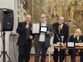 Gianfranco Gori premia Giorgio Magnani