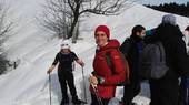 Mara Fullin durante l'escursione dello scorso 4 marzo della Nuova Virtus Nordic Walking con le ciaspole sulle neve del Monte Fumaiolo