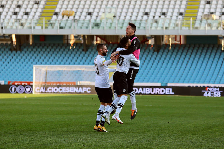 Russini festeggia il gol Cesena Perugia 1-1