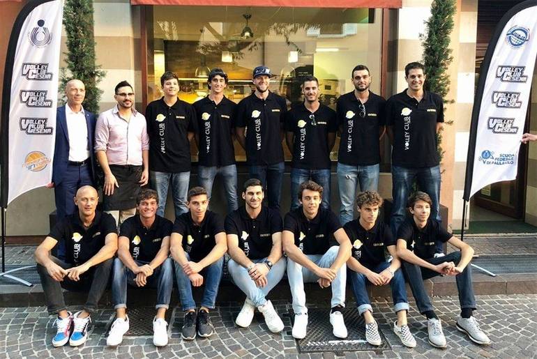 Il Volley Club Cesena ospita Modena Est, iniziano domani le semifinali dei playoff