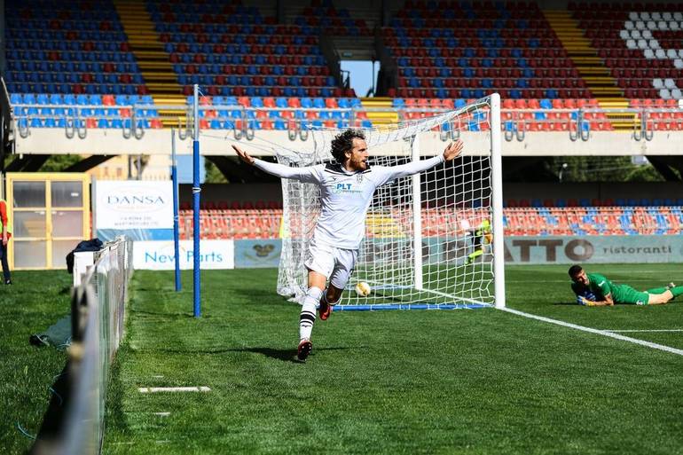Capellini esulta dopo il primo suo gol stagionale. Foto Marco Rossi