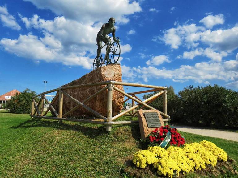 Monumento a Marco Pantani (Wikimedia Commons)