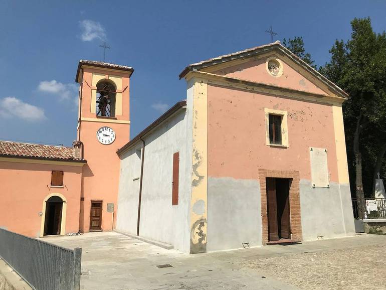 La chiesa parrocchiale di Montepetra (Sogliano al Rubicone) e la canonica
