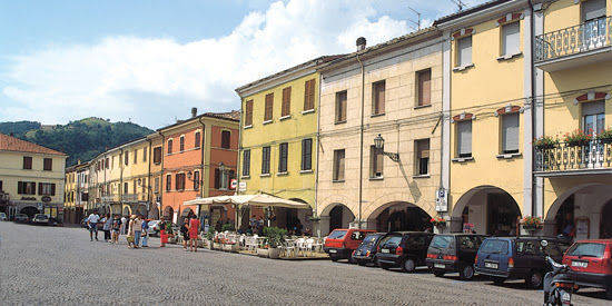 Un'ora gratis per la sosta in centro storico a Sarsina 