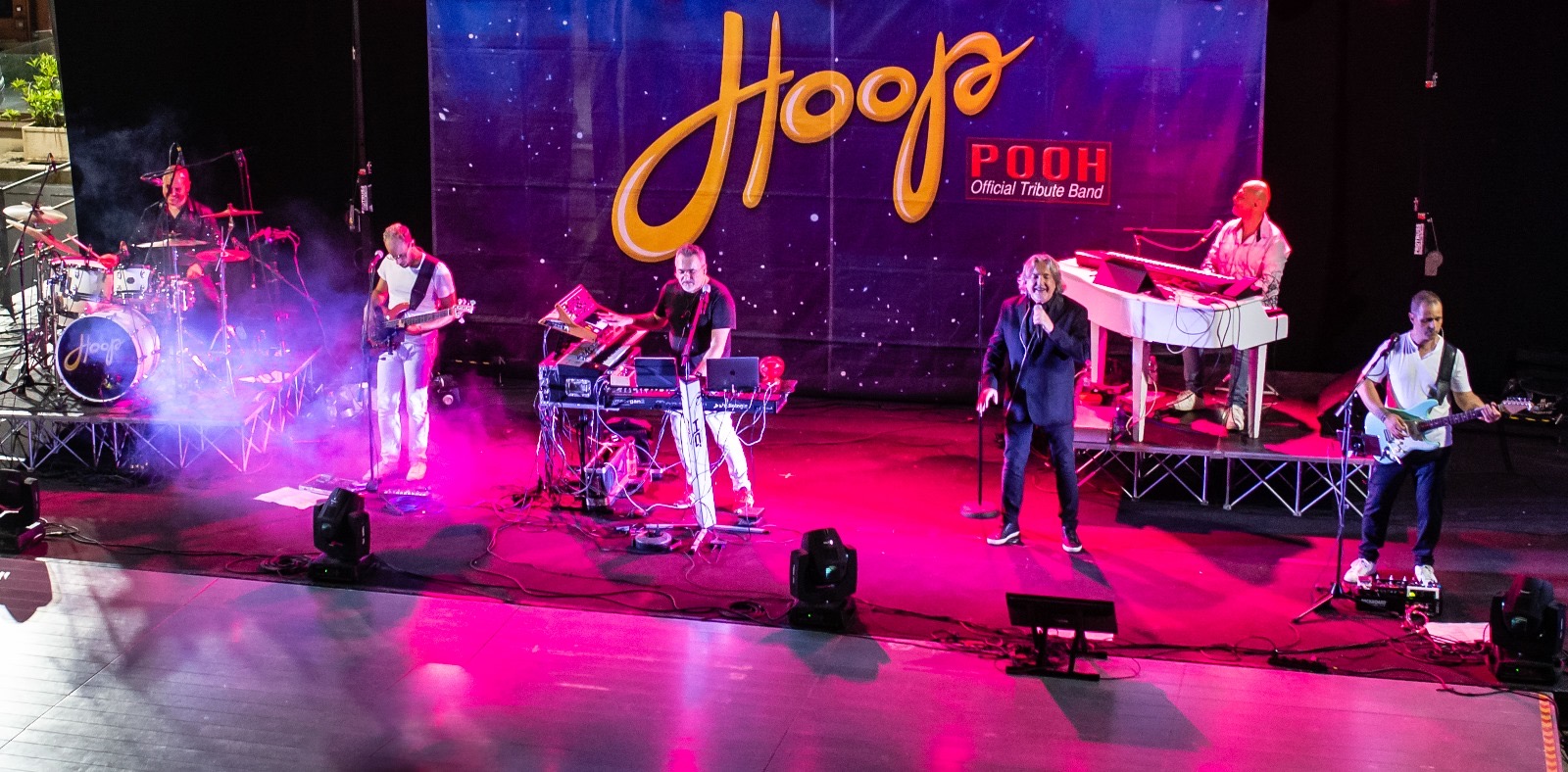 Nella foto la band degli "Hoop"