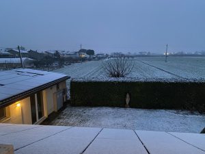 Una spolverata di neve nella campagna cesenate. Suggestivo il paesaggio di questa mattina poco dopo le 7